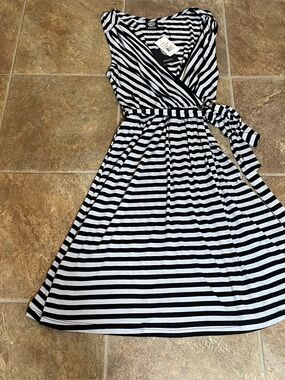 bobeau Black & White Striped Midi Wrap Dress